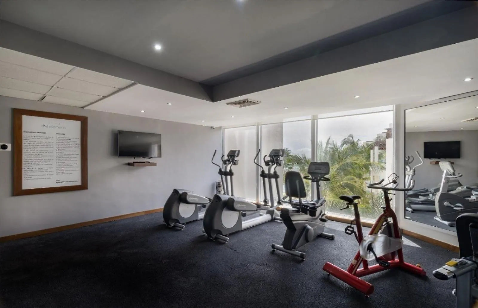 Elements Penthouse 14 Condo 신데 델 카르멘