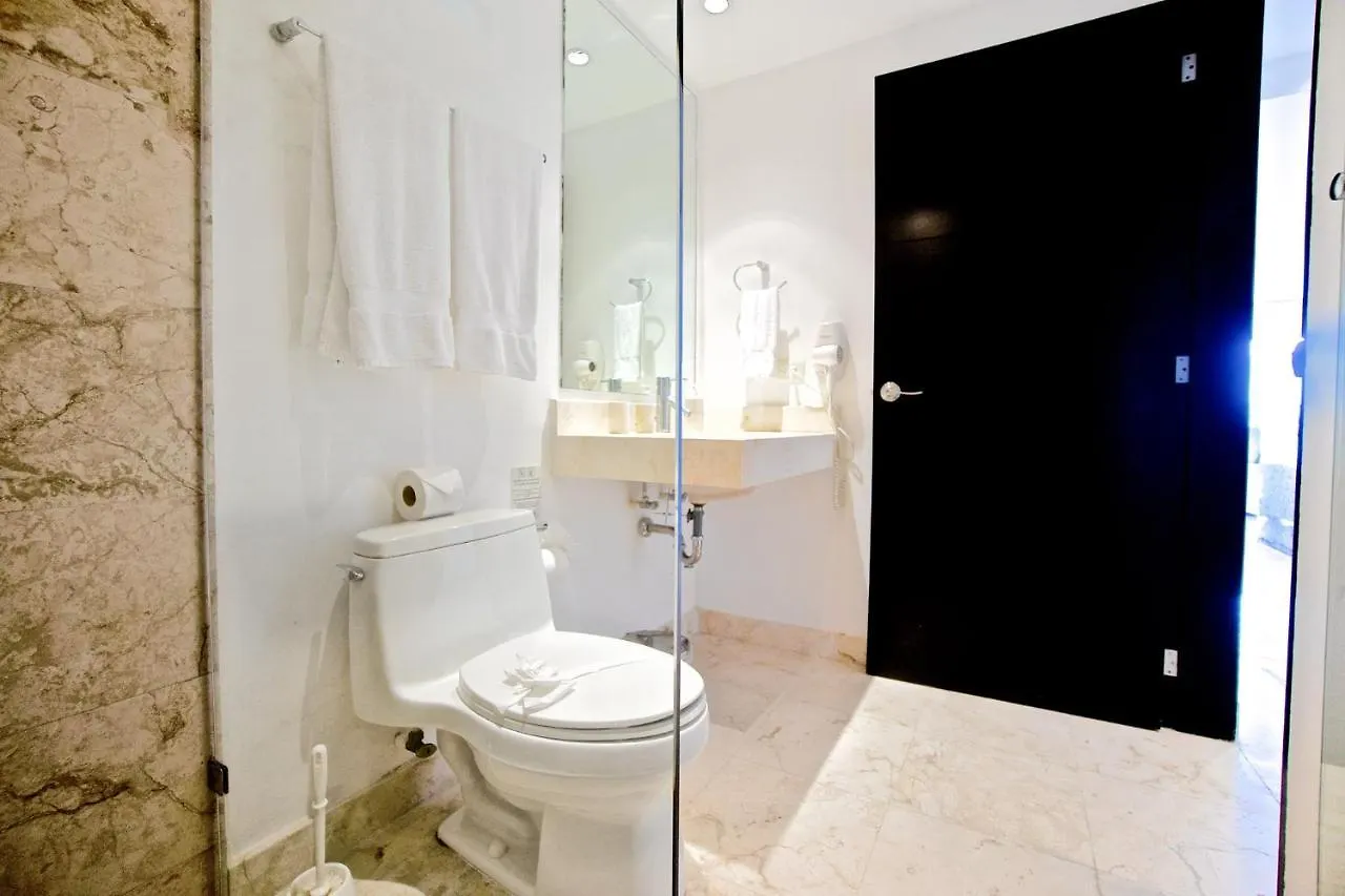 Elements Penthouse 14 Condo 신데 델 카르멘